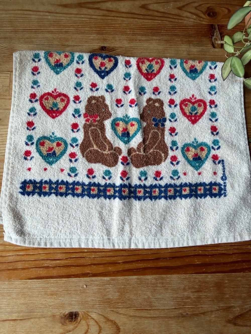 Vintage Bear Heart Printed Hand Towel